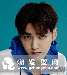 四六分短发的设计与众不同型男生尝试轻松提升帅气值