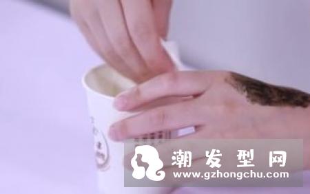 头发打蜡和染色的区别 先染发还是先打蜡