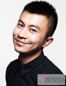 男生时尚平头发型 清爽简约潮男必备