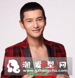 中年男士短发脸型偏长,穿上衬衫打造出时尚潮男,你选对了吗?