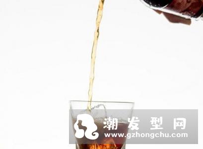 掉头发是缺少什么维生素 是缺钙吗