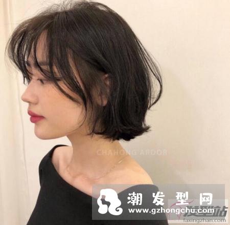 头发太贴弄蓬松小窍门 这6招让你拥有少女感标配的蓬松发丝
