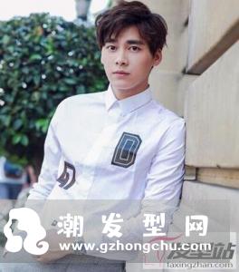 穿白衬衫配什么发型  简约洋气男神必备款