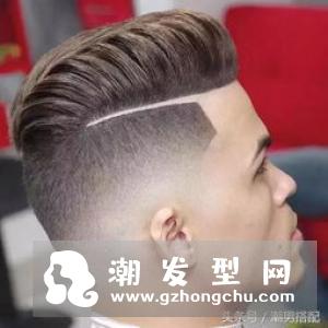男生自然卷留什么发型 选对发型照样帅气有型