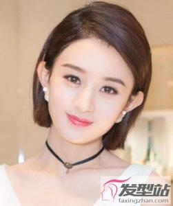 女生清爽短直发发型 简约整洁提升魅力值