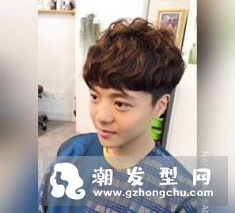 在校男生的不染不烫发型 最有态度的学生发型