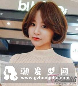 哪种发型显得脸瘦 修颜短发秒变巴掌脸