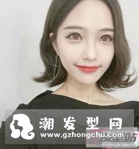 女生外翘短发造型 灵动减龄气质翻倍