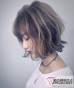 短发人鱼卷怎么卷 发尾外翘更减龄时髦