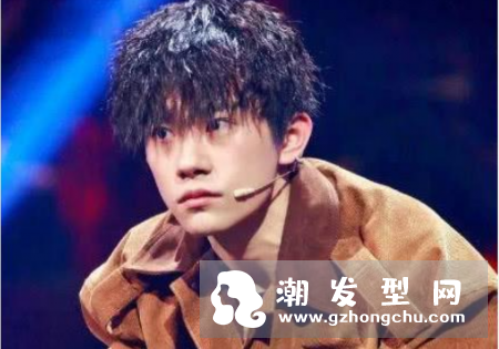 2019年男士流行发型 流行什么发色