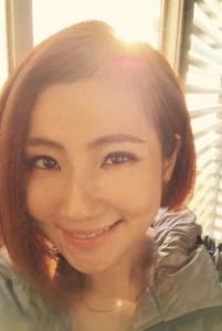 齐下巴短发怎么弄 试试这几款温柔修颜魅力十足