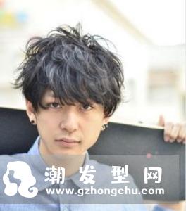 Crewcut发型,没有杂乱感,轻松提升男性自我魅力