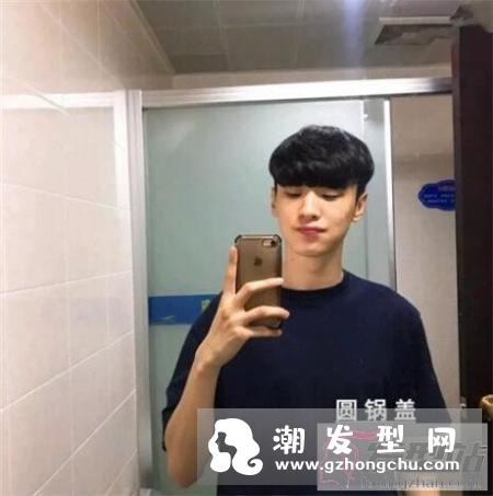 在校男生的不染不烫发型 最有态度的学生发型