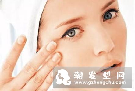 卷发精油怎么挑选 有什么好处