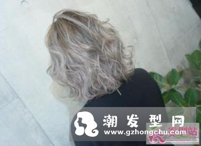 奶茶色头发属于哪个色系 适合多大年龄