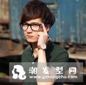 两边剃短发剪一款适合自己的刘海