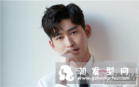 方脸男生弄什么发型好看 时尚短发帅气有型尽显男人风范