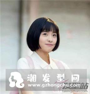 学生发型男生剃两边 清爽干练成校园男神