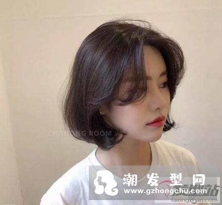 怎么让头发蓬松 这3个方法学会保持一天蓬松没问题