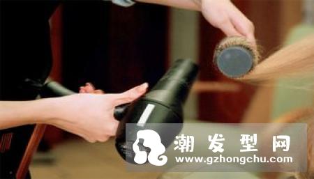 染发后怎么留住发色 锁色用什么好