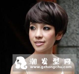 男生干净利落短发发型 清爽帅气打造潮流风范