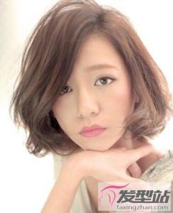 前长后短女生发型 简约自然洋气不落伍