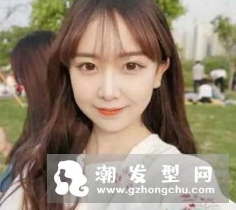 时尚女生短发纹理烫 轻盈修颜提升魅力值