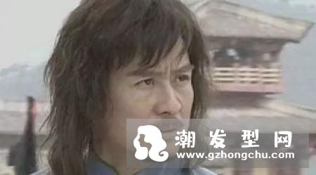 什么是嬉皮士卷发 理发店可以烫吗