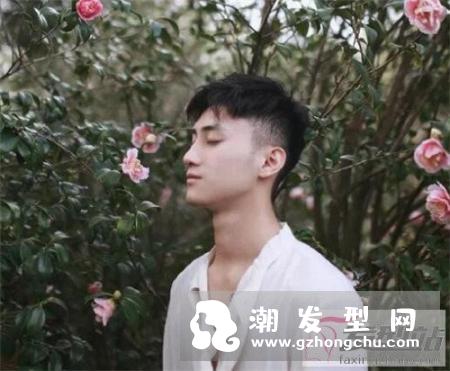 男生哪几种发型最流行 12款撩妹发型强势种草