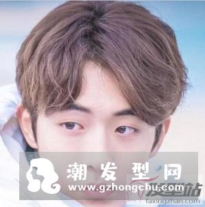 四六分短发的设计与众不同型男生尝试轻松提升帅气值