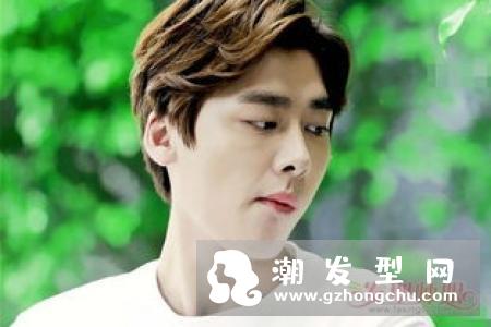 男生好打理的露额头发型 三款热搜露额头发型让女孩对你神魂颠倒