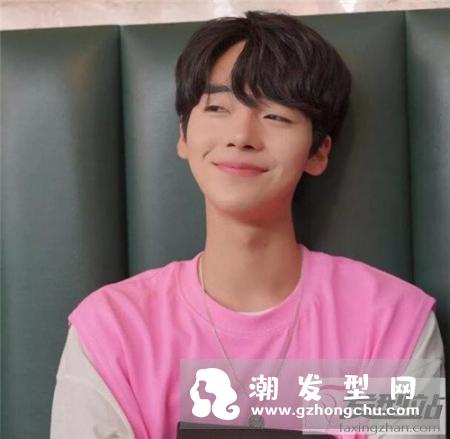 帅气的学生男生发型 初恋感足以俘获一众迷妹