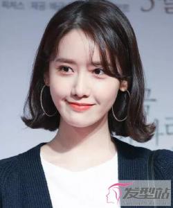 女生短发剪到哪里好看 耳下三公分短发简约显气质