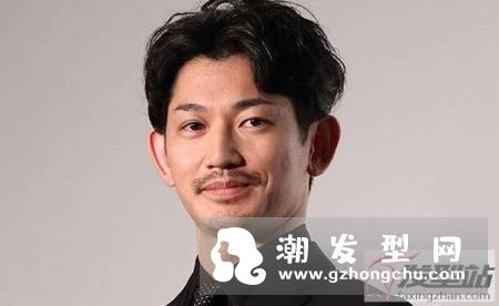 脸型配发型男生 你是什么脸型就留什么发型