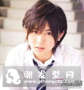 长脸男生适合什么发型 瘦脸帅气晋升人气男神