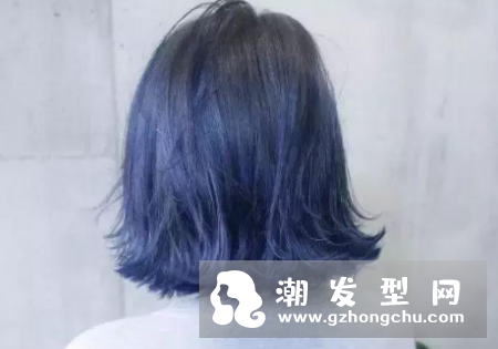 黑头发染黑蓝色需要褪色吗 掉色快吗