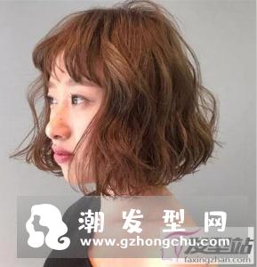 女生短发能烫纹理烫吗 灵动修颜打造轻盈美感