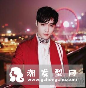 男生时尚黑色短发 尽显帅气迷人气质