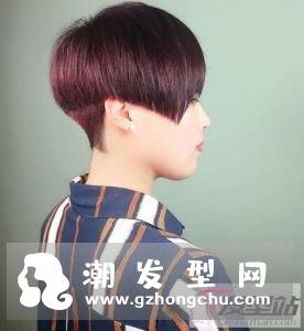 女士时尚镰刀头发型 百搭修颜提升魅力值