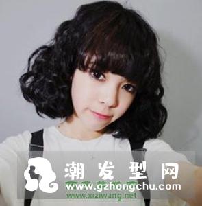 女士时尚镰刀头发型 百搭修颜提升魅力值