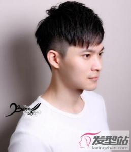 男生底削发型怎么剪 铲青设计清爽酷炫