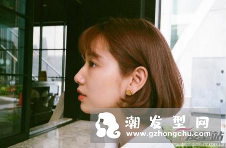 头发太贴弄蓬松小窍门 这6招让你拥有少女感标配的蓬松发丝