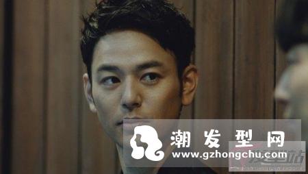 脸型配发型男生 你是什么脸型就留什么发型