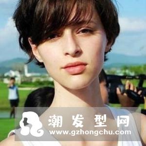 时尚女生蘑菇头发型 瘦脸百搭年轻好几岁