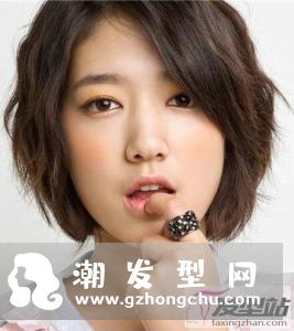婴儿肥适合什么发型 减龄短发活泼可爱