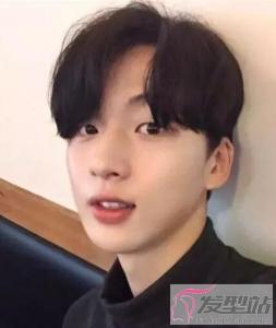 快手网红发型男短发 吸睛帅气想不红都难