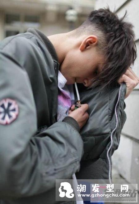 懒男最适合的发型在这里 一秒出门没问题一样帅气时尚