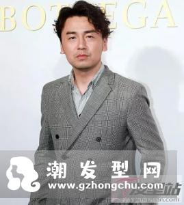 头大的人适合什么发型 帅气干练拥有完美头型