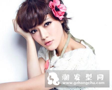 女生帅气露耳短发 干练清爽打造时尚御姐