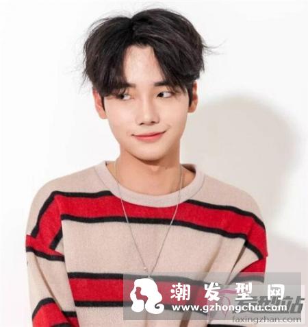 帅气的学生男生发型 初恋感足以俘获一众迷妹